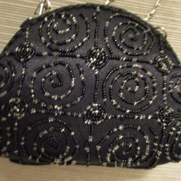 NWOT EXPRESSIONS NYC EVENINGBAG Sequins Beads - Picture 7 of 8